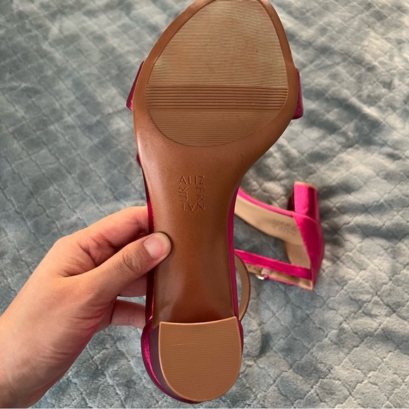 Naturalizer Vera Fuchsia Satin Block Heel Sandals 9.5 like‎ new main image 0